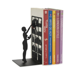 A knyvtros knyvtmasz, fekete fm