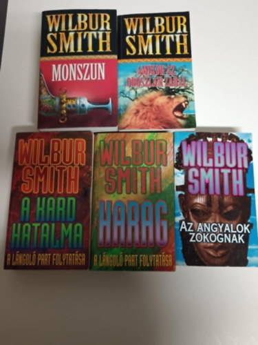 (5db) Wilbur Smith knyvcsomag