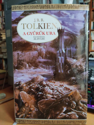 J. R. R. Tolkien - A Gyrk Ura (egyktetes, illusztrlt kiads)