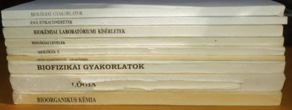 9 db Biolgia: Biofizikai gyakorlatok; Biokmiai laboratriumi ksrletek; Biolgia I.: mdszerek; Biolgiai gyakorlatok; Biolgiai levelek; Bioorganikus kmia; Jogi, etikai ismeretek; Orvosi kommunikci: szveggyjtemny; Sejtbiolg