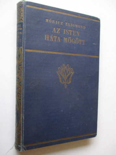Az Isten hta mgtt