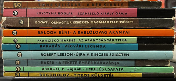 10 db Delfin k�nyv: A k�k sir�ly, Szaniszl� kir�ly �r�ja, �rnagy �r, keressen mag�nak ellens�get!, A rabl�lovag aranyai, Az aranyb�ny�k titka, V�gv�ri legenda, �jra a kincses szigeten, A fekete ember karav�nja, Timur �s csapata, Ti