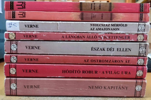 Verne Gyula  (Jules Verne) - 8 db Verne: A lngban ll szigettenger; Az arany meteor; Az ostromzron t; szak, Dl ellen; Hdt Robur/A vilg ura; Nemo kapitny; Nyolcszz mrfld az Amazonason; Vres drma Livniban