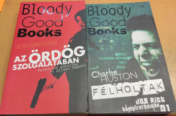 2 db Bloody Good Books: Az rdg szolglatban + Flholtak