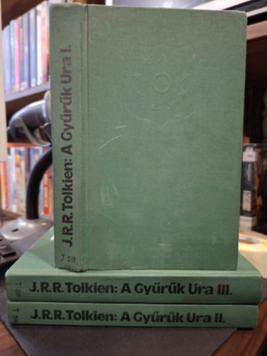 J. R. R. Tolkien - A gy�r�k ura I-III. (els� kiad�s)