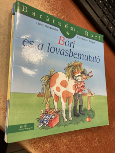 6 db Bar�tn�m, Bori k�nyvcsomag