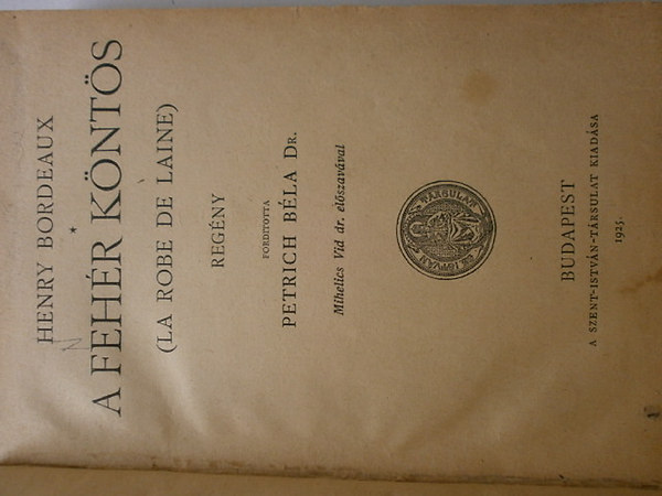 A feh�r k�nt�s ( La robe de laine)