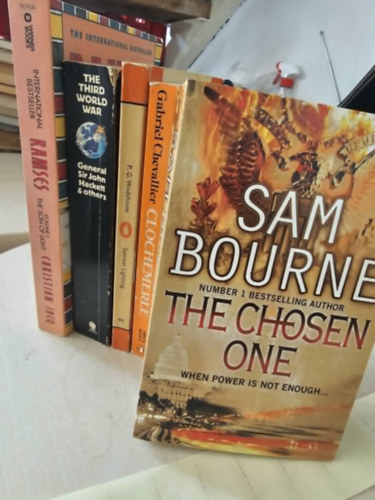 General Sir John Hackett, P. G. Wodehouse, Gabriel Chevallier, Sam Bourne Christian Jacq - 5db angol nyelv� k�tet: Ramses I+ The third world war+ Summer lightning+ Clochemerle+ The chosen one