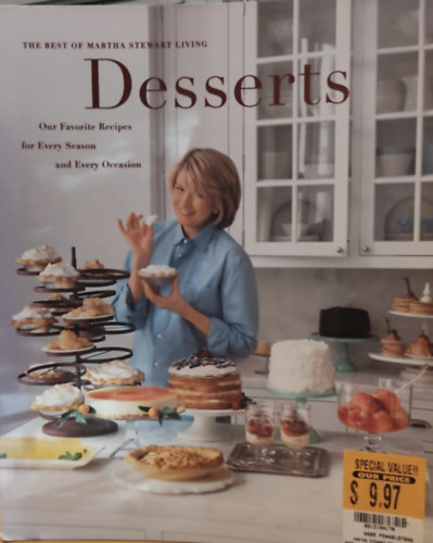 The Best of Martha Stewart Lining: Desserts - Our Favorite Recipes for Every Season and Every Occasion