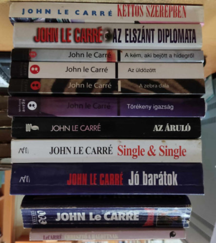 John le Carr - 11 db John le Carr: Ketts szerepben; Az elsznt diplomata; A km, aki bejtt a hidegrl; Az ldztt; A zebra dala; Trkeny igazsg; Az rul; Single & Single; J bartok; Jtszma; breszt a halottnak