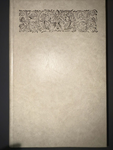 Kac�r h�lgyek - Egyedi term�kfot�