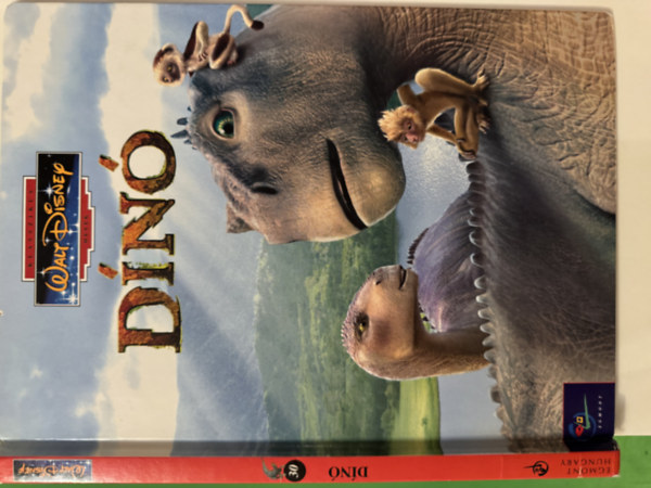 D�n� (Klasszikus Walt Disney mes�k 30.)