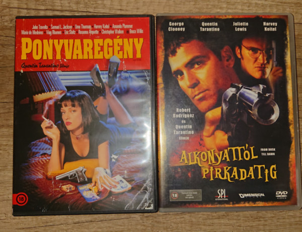 Quentin Tarantino 2 kultikus filmje DVD-n: Alkonyatt�l pirkadatig + Ponyvareg�ny