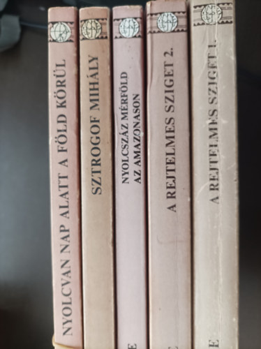 Jules Verne - 5db Verne knyv Nyolcvan nap alatt a Fld krl; Sztrogof Mihly; Nyolcszz mrfld az Amazonason; A rejtelmes sziget 1.-2.