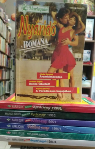 7 db-os J�lia Romana romantikus k�nyvcsomag: 1994/3 Any�k napja+ 1993/3 Ny�rid�+ 1994/1 B�lint nap+ 1995/1 B�lint nap+ 1993/5 Kar�csony+ 1995/4 Ny�rid�+ 1994/6 Kar�csony