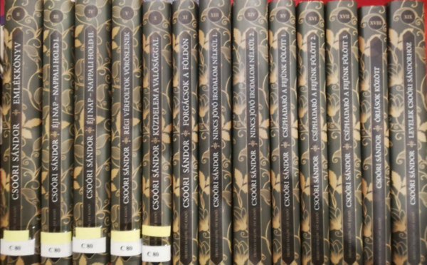 Cso�ri S�ndor sorozat 13 k�nyv