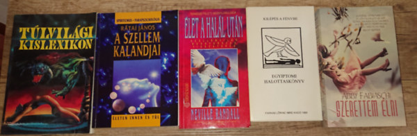 4 knyv s hall utni letrl + 1 ajndkregny unyanebben a tmban: Egyiptomi halottasknyv, Tlvilgi kislexikon, let a hall utn, A szellem kalandjai leten innnen s tl + Szerettem lni