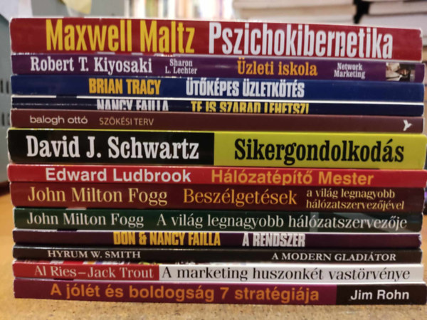 13 db pnz s zlet: A jlt s boldogsg 7 stratgija; A marketing huszonkt vastrvnye; A modern gladitor; A rendszer; A vilg legnagyobb hlzatszervezje; Beszlgetsek; Hlzatpt mester; Pszichokibernetika sikermech