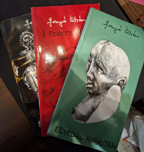 3 db Fony� Istv�n k�tet: V�rrasztunk az �jszak�ban, A fekete mad�r, Egyed�l maradtam