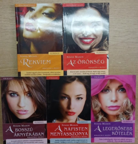 Syndie Maison - 5 db Syndie Maison romantikus regny a Florence sorozatbl: A legersebb ktelk - A napisten menyasszonya - A bossz rnykban - Az rksg - Rekviem