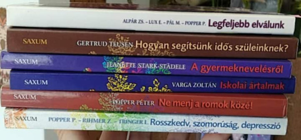 6 db os KNYVMENT AJNLAT, pszicholgia: Rosszkedv, szomorsg, depresszi+ Ne menj a romok kz!+ Iskolai rtalmak+ A gyermeknevelsrl iskolskorig+ Hogyan segtsnk ids szleinknek?+ Legfeljebb elvlunk