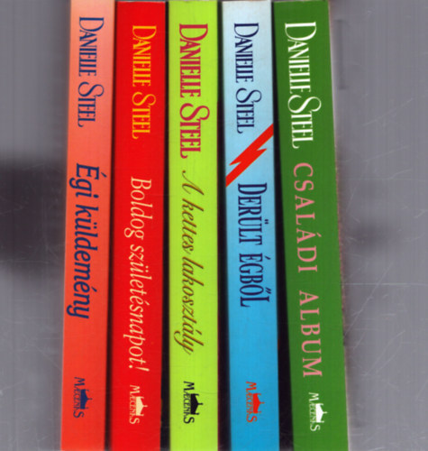 5 db Danielle Steel romantikus regny: Csaldi album - Derltgbl - A kettes lakosztly - Boldog szletsnapot! - gi kldemny
