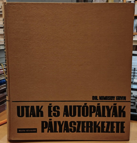 Utak �s aut�p�ly�k p�lyaszerkezete  (technol�gia-�p�t�s)
