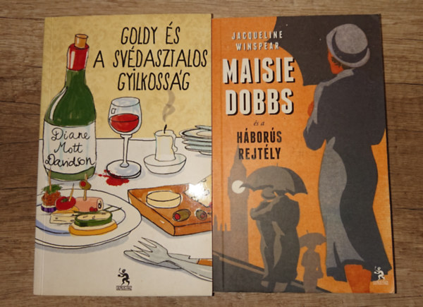 2 kiv�l� krimi: Masie Dobbs �s a h�bor�s rejt�ly, Goldy �s a sv�dasztalos gyilkoss�g