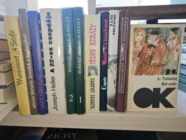 Alberto Moravia, Jack Kerouac, Joseph Heller, Robert Merle, Robert Graves, Truman Capote, Edgar Allan Poe, Emil Zola, Lev Tolsztoj Guy De Maupassant - 10db világirodalmi mű KÖNYVMENTŐ AJÁNLAT: A szépfiú+ Levelek a Szaharából+ Magányos utazó+ A 22-es csapdája+ A sziget I-II+ Jézus király+ Mozart és a kaméleonok+ A kút és az inga+ Rougonék szerencséje+ Bál után