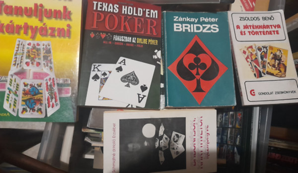 5 db krtys knyv: Sznyei Gyula: Tanuljunk krtyzni, Vg Csaba: Texas Hold'em poker, Znkay Pter: Bridzs, Zsoldos Ben: A jtkkrtya trtnete, Schmidtn dr. Holl Erzsbet: Babonsok, krtyavetk kziknyve