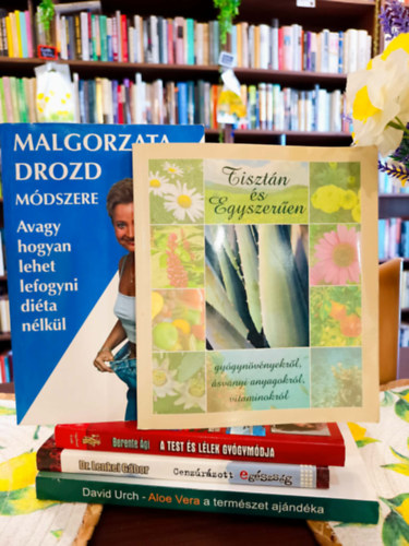 Dr. Lenkei G�bor, Berente �gi, Milesz S�ndor dr. , Malgorzata Drozd David Urch (szerk.) - �letm�d, eg�szs�g k�nyvcsomag 5 darabos K�NYVMENT� AJ�NLAT: Aloe Vera - a term�szet aj�nd�ka - H�zi�llataink eg�szs�ge, Cenz�r�zott eg�szs�g, A test �s l�lek gy�gym�dja, Tiszt�n �s Egyszer�en - Gy�gyn�v�nyekr�l, �sv�ny