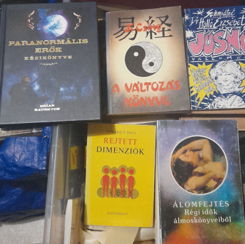 Brian Haughton, Ji Csing, Schmidtn Dr. Holl Erzsbet, Edward T. Hall,  Jlia . Lux Alfrd - 5 db ezoterikus knyv: Paranormlis erk kziknyve, A vltozs knyve, A jsn vallomsa (krtyavets haladknak),  Rejtett dimenzik, lomfejts Rgi idk lmosknyveibl