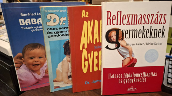 4 db-os gyermekgondoz�ssal kapcsolatos K�NYVMENT� AJ�NLAT: Reflexmassz�zs gyermekeknek, Az akaratos gyerek, Dr. Spock csecsem�- �s gyermekgondoz�sa, Babalexikon