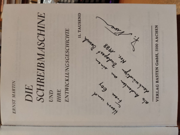 Die Schreibmaschine und ihre Entwicklungsgeschichte (Az �r�g�p �s fejl�d�st�rt�nete)