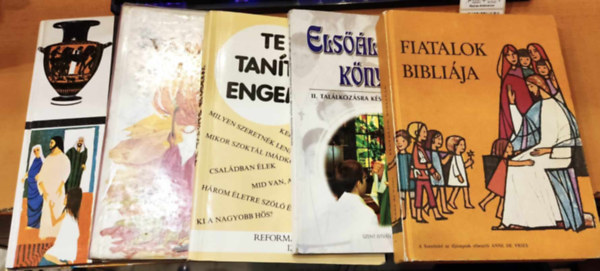 5 db vallsi knyv, gyerekeknek:Bibliai lexikon gyerekeknek; Elsldozk knyve II.; Fiatalok biblija; Te tants engem!; Vlaszol az r