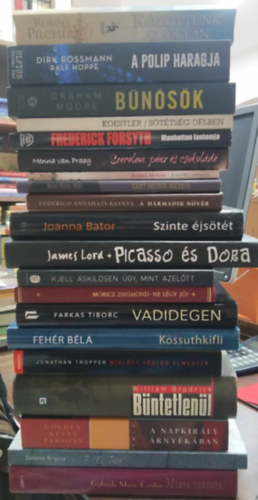 20 db vegyes tematikj m: Mria Terzia+Te meg n Tkr+A Napkirly rnykban+Bntetlenl+Mieltt vgleg elmegyek+Kossuthkifli+Vadidegen+Ne lgy j!+gy, mimt azeltt+Picasso s Dora+Szinte jstt+A harmadik nvr+Zrt