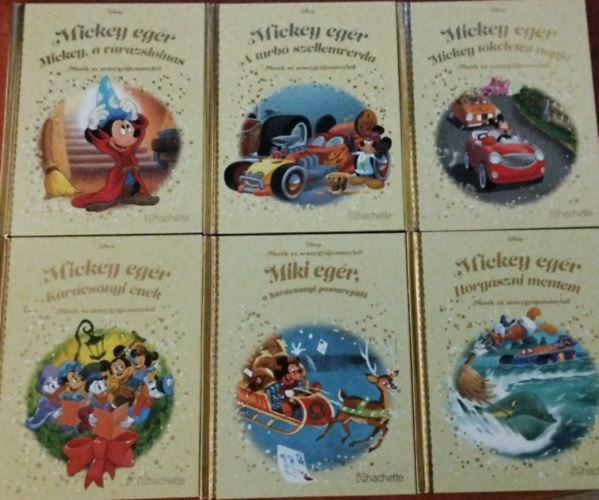 6db Mickey Eg�r k�nyv Mes�k az aranygy�jtem�nyb�l - Mickey t�k�letes napja,A var�zsl�inas,A turb� szellemverda,