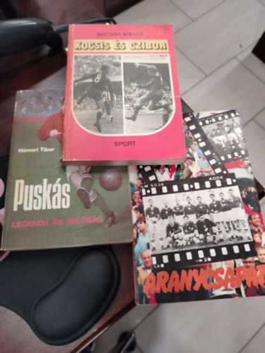 3db focis k�nyv. Bocs�k Mikl�s: Kocsis �s Czibor; H�mori Tibor: Pusk�s - Legenda �s val�s�g; Sur�nyi Andr�s - Hern�di Mikl�s: Aranycsapat