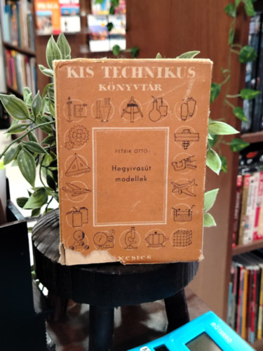 Hegyivas�t modellek