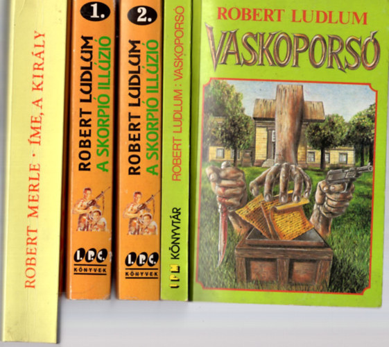 4db Robert Ludlum k�nyvek.