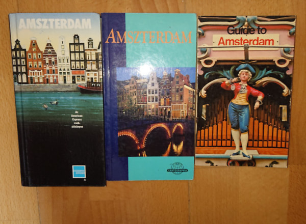 2 �tik�nyv Amszetrdamr�l + 1 aj�nd�k angol nyelv�: Amszterdam (Cartographia), Amszterdam (American Express) + Guide to Amsterdam