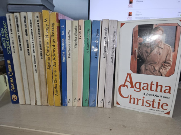 Agatha Christie - 17db Agatha Christie, KNYVMENT AJNLAT: Mirt nem szltak Evansnak?+ A Bertram szll+ Egy mark rozs+ Htvgi gyilkossg+ Macska a galambok kztt+ Paddington 16.50+ N vagy M+ Az Ackroyd-gyilkossg+ No 16+ Tallkozs a halllal+ V