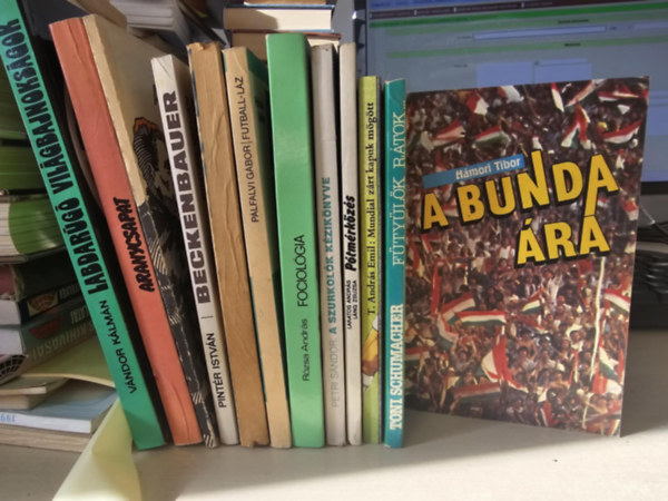 12db futball knyv, KNYVMENT AJNLAT: A bunda ra+ Ftylk rtok+ Mundial zrt kapuk mgtt+ Ptmrkzs+ A szurkolk kziknyve+ Fociolgia+ Futball-lz+ Pusks+ Beckenbauer+ Az ezerarc Mundial+ Aranycsapat+ Labdarg vi