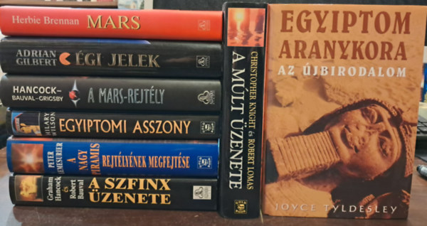 8 db-os K�NYVMENT� AJ�NLAT: �gi jelek, A m�lt �zenete, Egyiptom aranykora - Az �jbirodalom, Mars, A Nagy Piramis rejt�ly�nek megfejt�se, Egyiptomi asszony,  A Mars-rejt�ly, A Szfinx �zenete