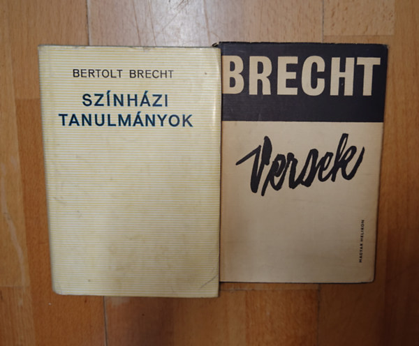 2 k�tet Bertold Brechtt�l: Sz�nh�zi tanulm�nyok, Versek