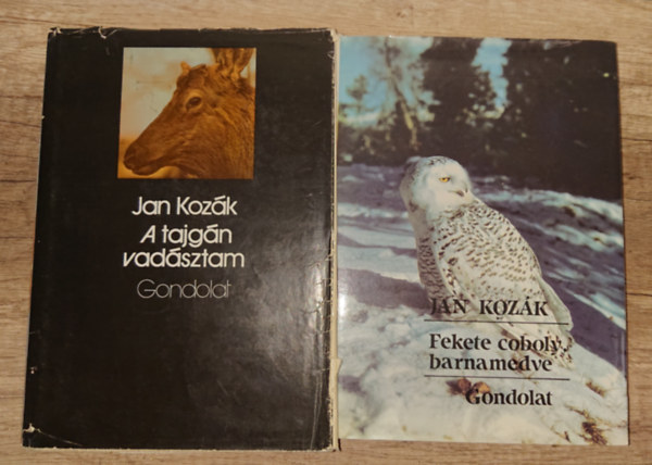 2 k�nyv Jan Koz�k: Fekete coboly, barna medve, A tajg�n vad�sztam
