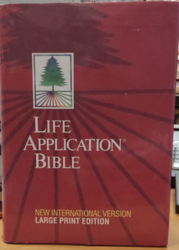 Life Application Bible - New International Version - Large Print Edition (Tyndale House Publishers, Inc.)