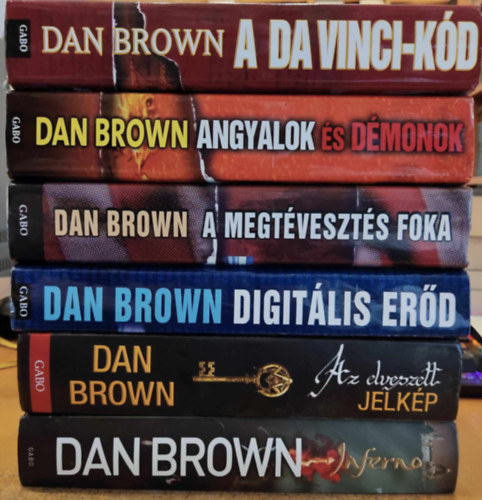 6 db Dan Brown: Digitlis erd + Angyalok s dmonok + A megtveszts foka + A Da Vinci-kd + Az elveszett jelkp + Inferno