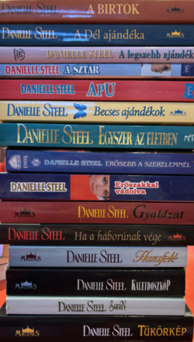 15 db romantikus Danielle Steel k�nyv (A birtok, A D�l aj�nd�ka, A legszebb aj�nd�k, A szt�r, Apu, Becses aj�nd�k, Egyszer az �letben, Er�sebb a szerelemn�l, Er�szakkal v�dolva, Gyal�zat, Ha a h�bor�nak v�ge, Hazafel�, Kaleidoszk�