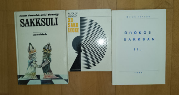 3 sakkal kapcsoolatos m�: 333 sakklecke, �r�k�s sakkban II., Sakksuli